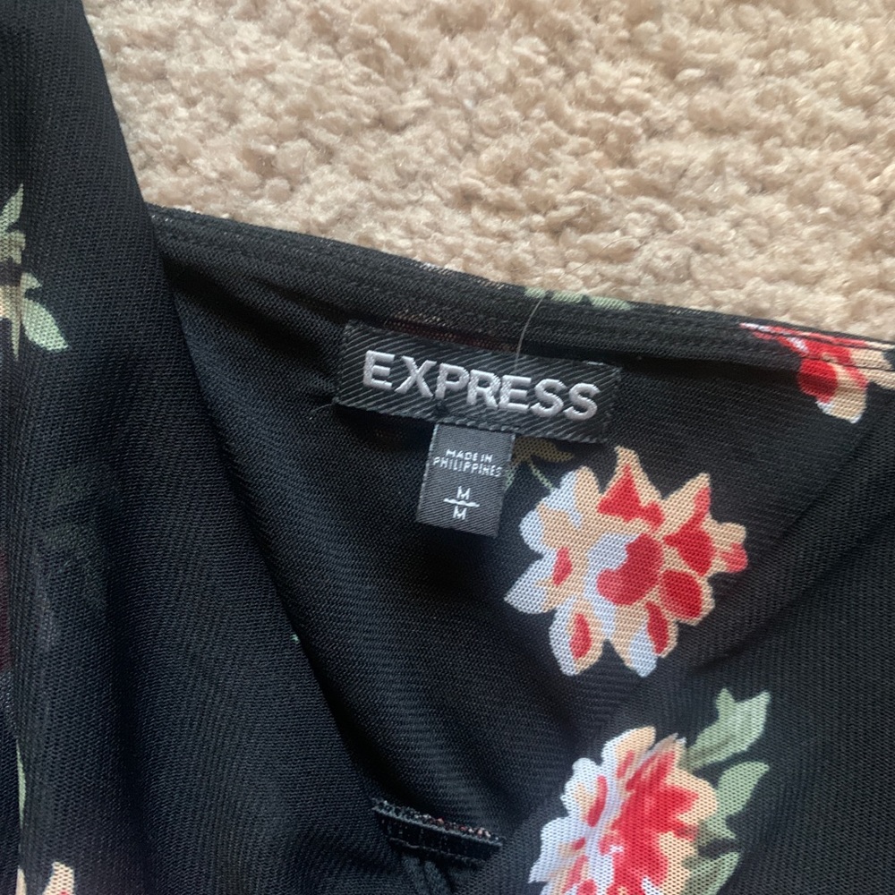 Express top - Picture 2 of 3